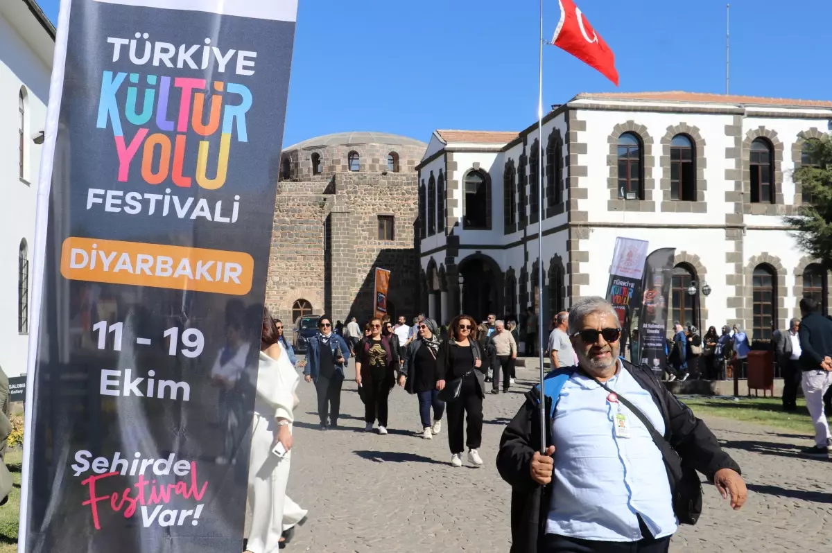 diyarbakir kultur yolu festivali ikinci gununde yogun ilgiyle devam ediyor 9byc8eRi.jpg
