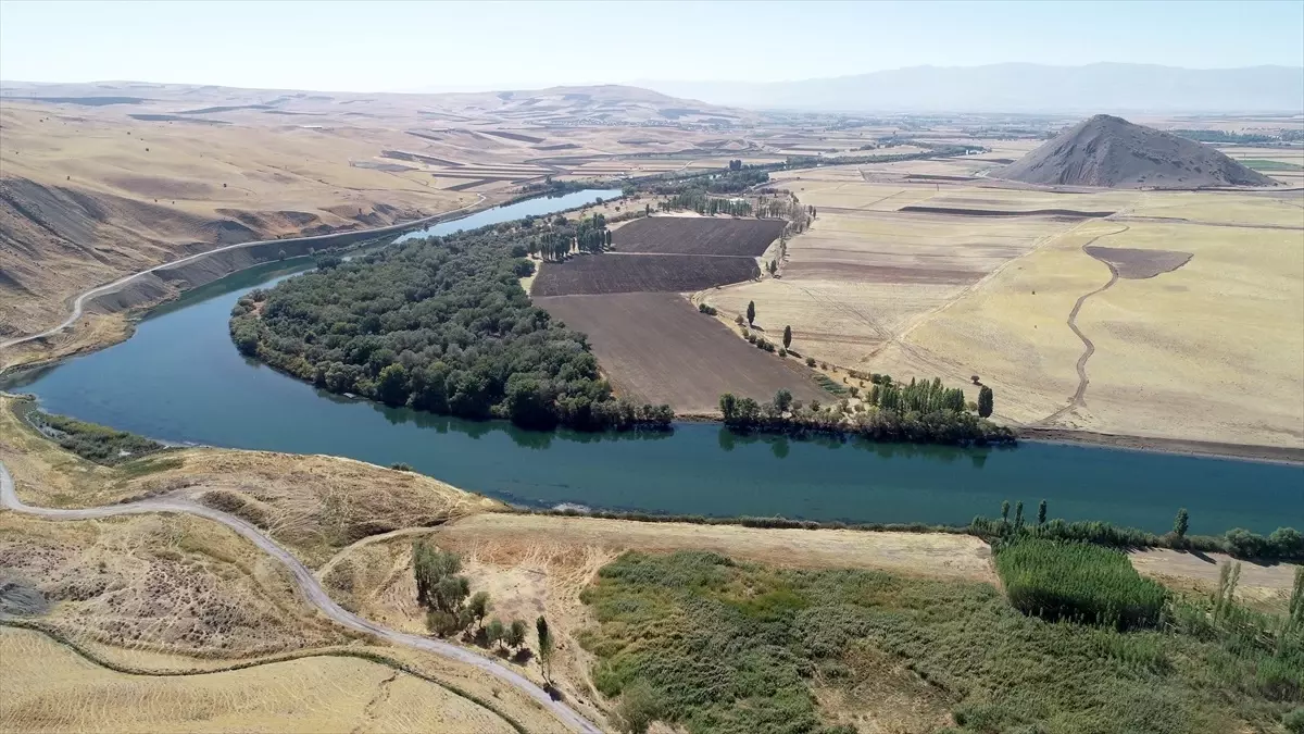 dogaseverler yuruyus etkinlikleriyle musun guzelliklerini kesfediyor DLB48kCa