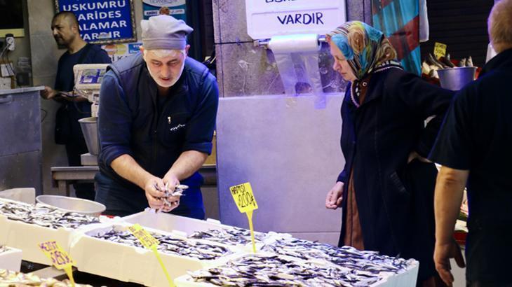 trabzonda hamsinin kilosu 200 tl 9XfJlwJG