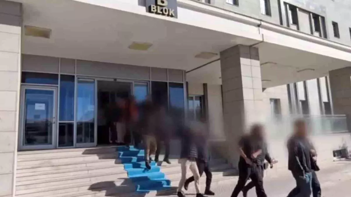 vanda dolandiricilara operasyon wanycqXw.jpg