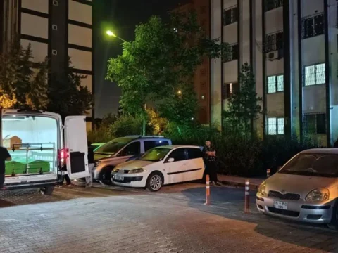 Adanada kadin cinayeti dehsette yeni ayrintilar ortaya cikti kizinin sesiyle kapiyi actirmis EyOi9iBq