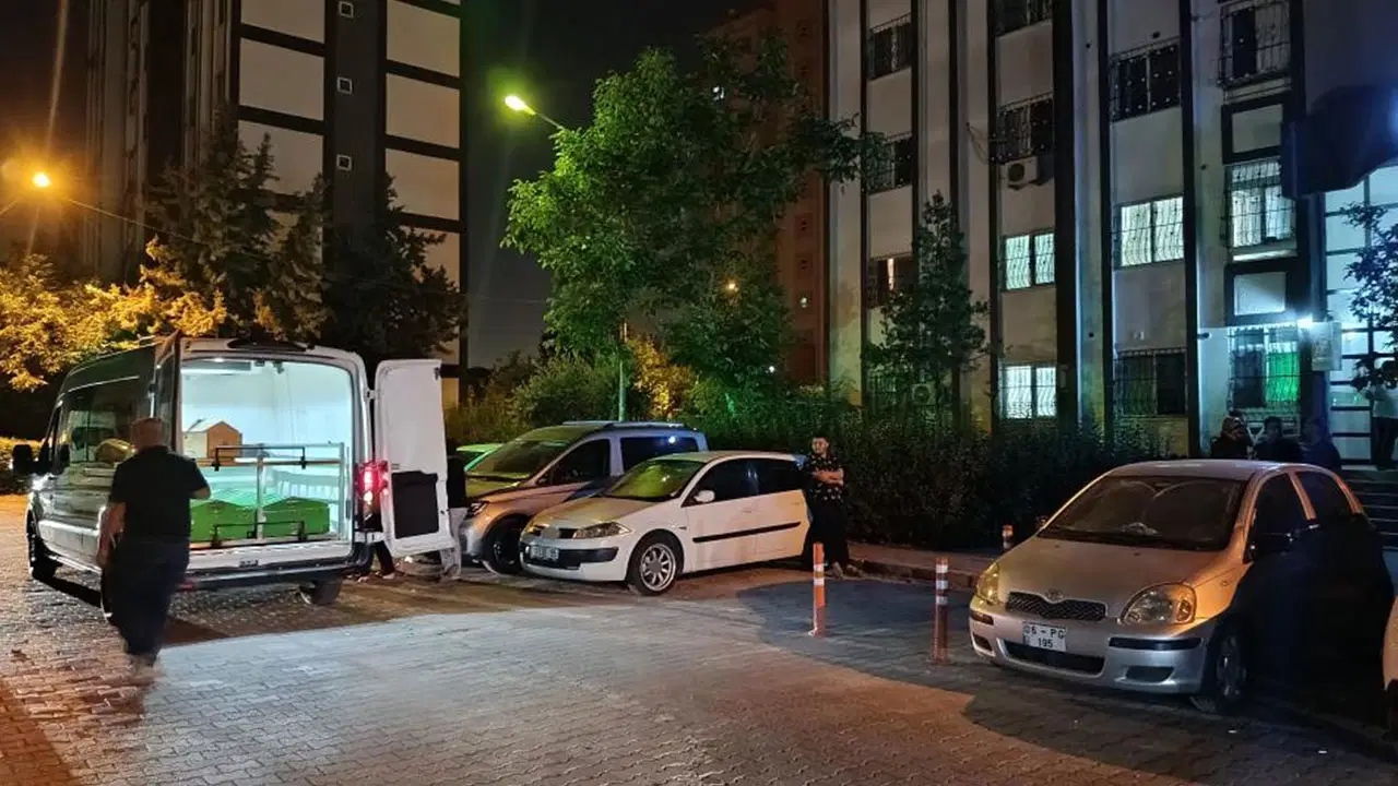 Adanada kadin cinayeti dehsette yeni ayrintilar ortaya cikti kizinin sesiyle kapiyi actirmis EyOi9iBq