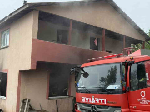 Orduda 2 katli evde yangin kontrol altina alindi 53TSLawa
